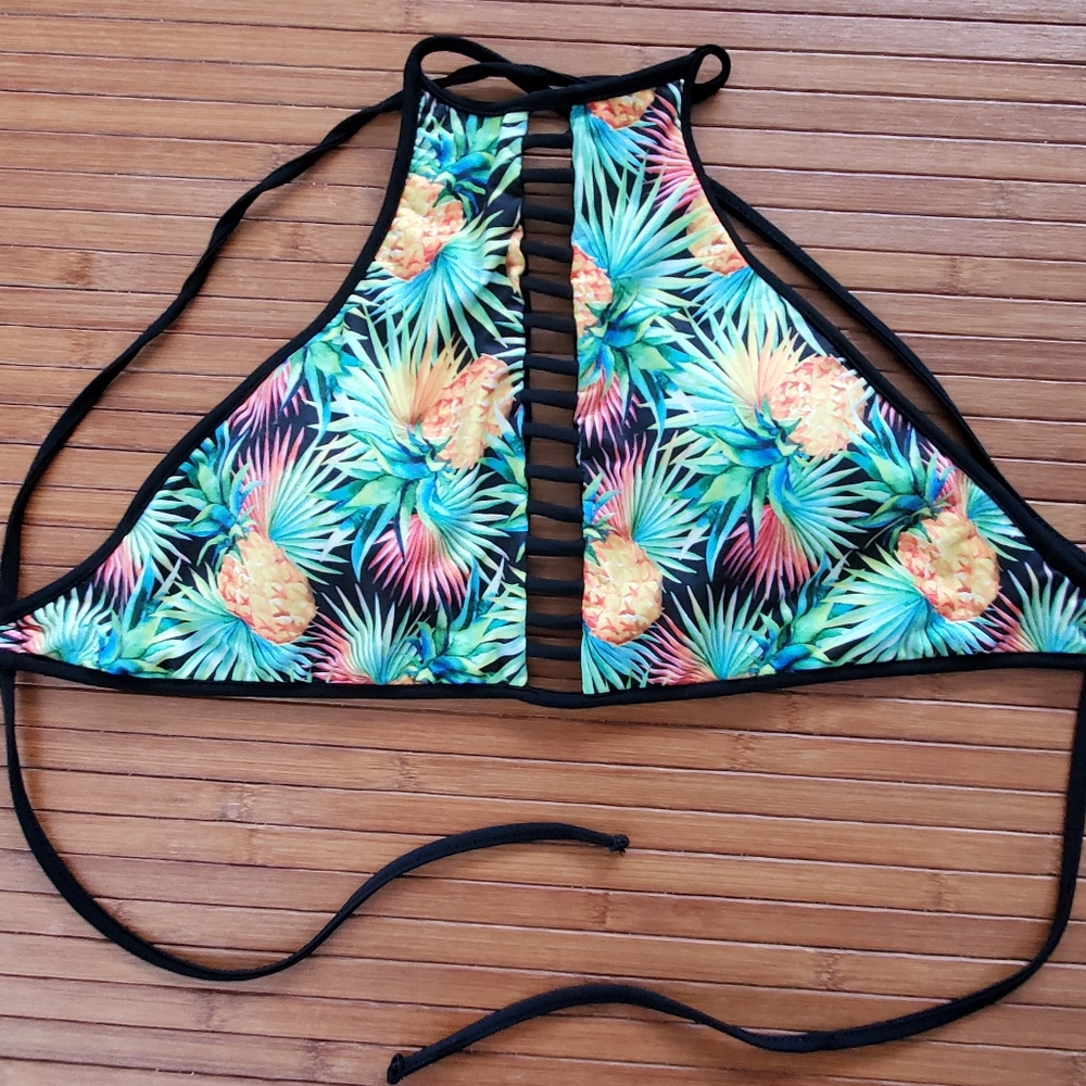Pineapple bikini top
